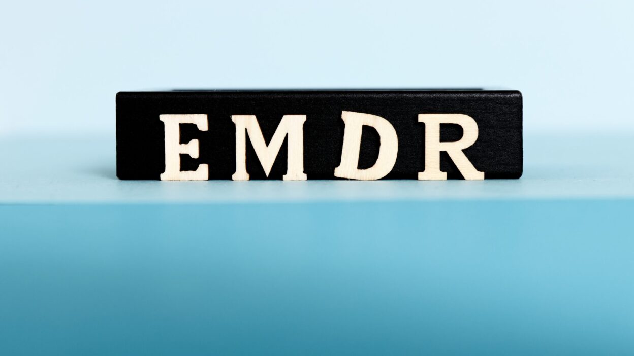 What can EMDR offer to people with personality disorder?